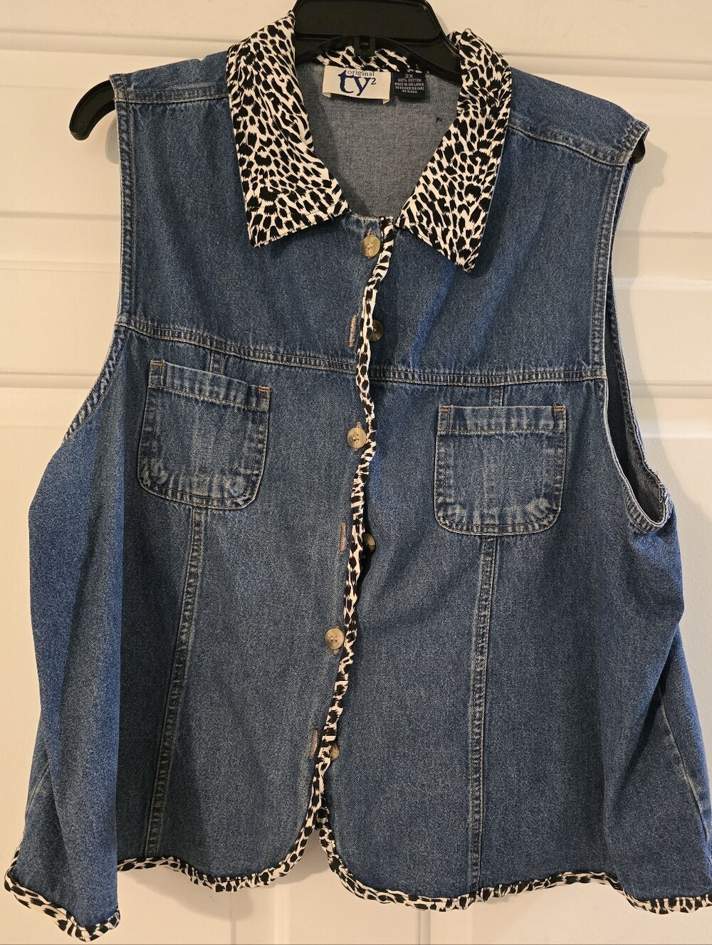 Ty2 Denim Sleeveless Button-Up Vest with Leopard Trim
